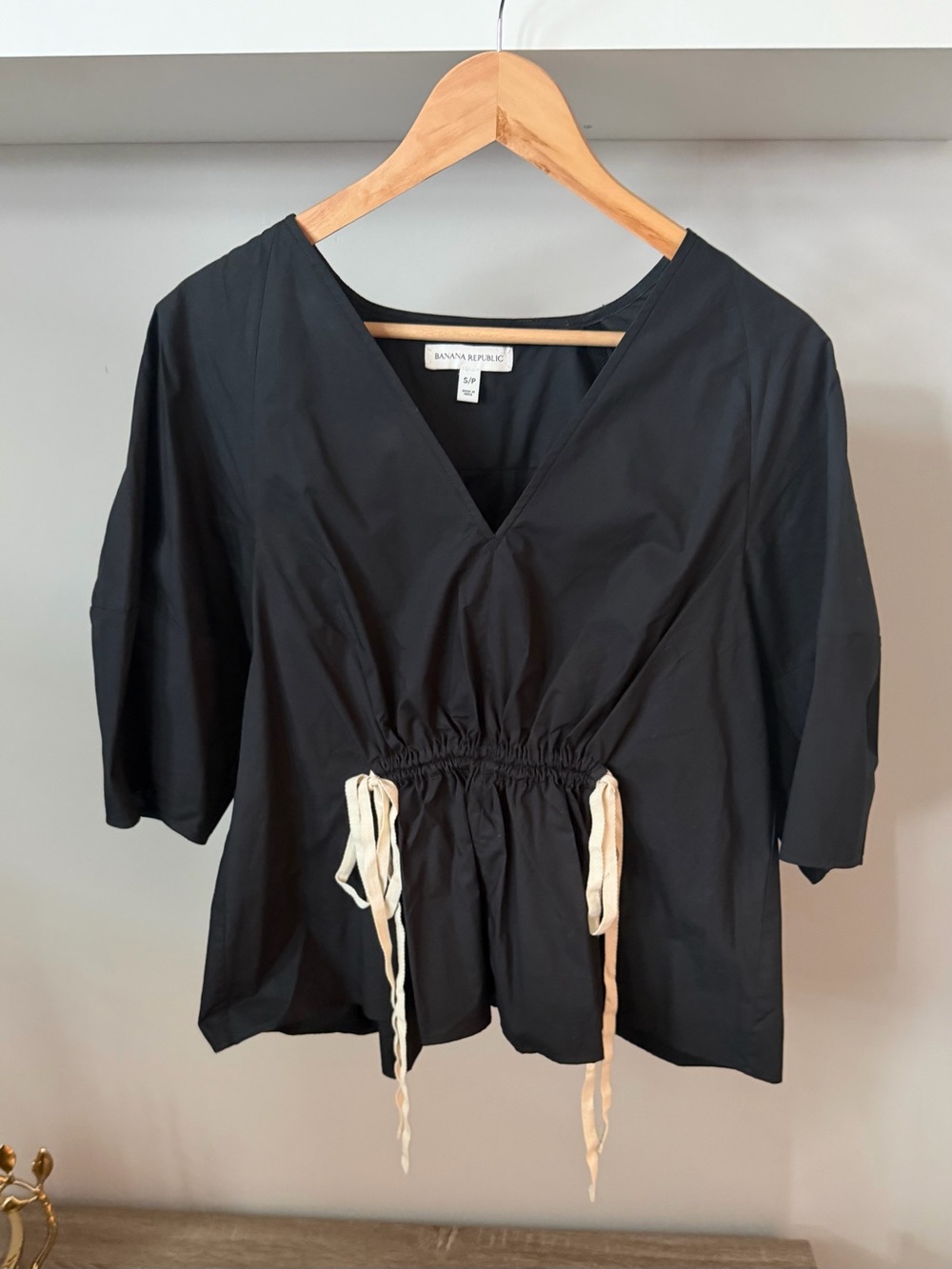 NEW Banana Republic Black V-Neck Drawstring Waist Blouse, S